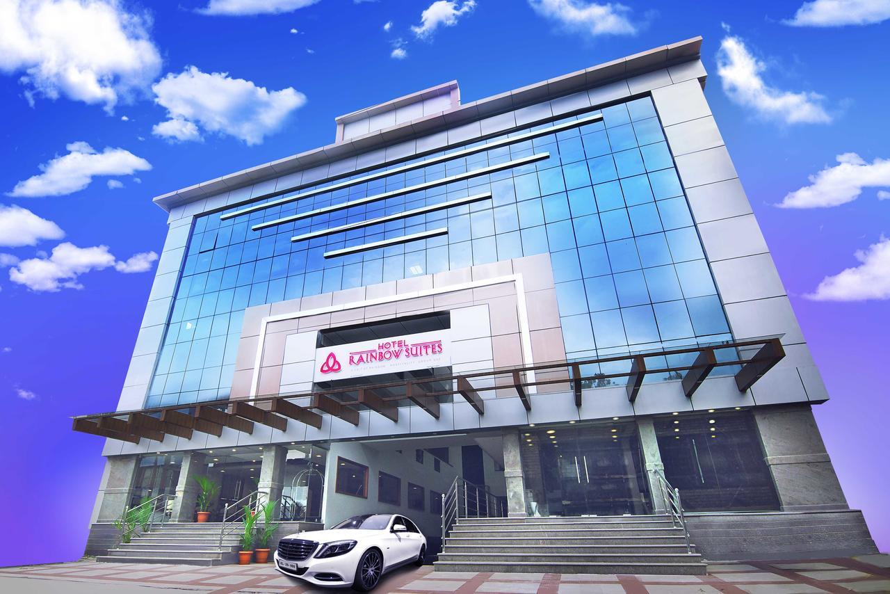 Hotel Rainbow Suites Kannur Esterno foto