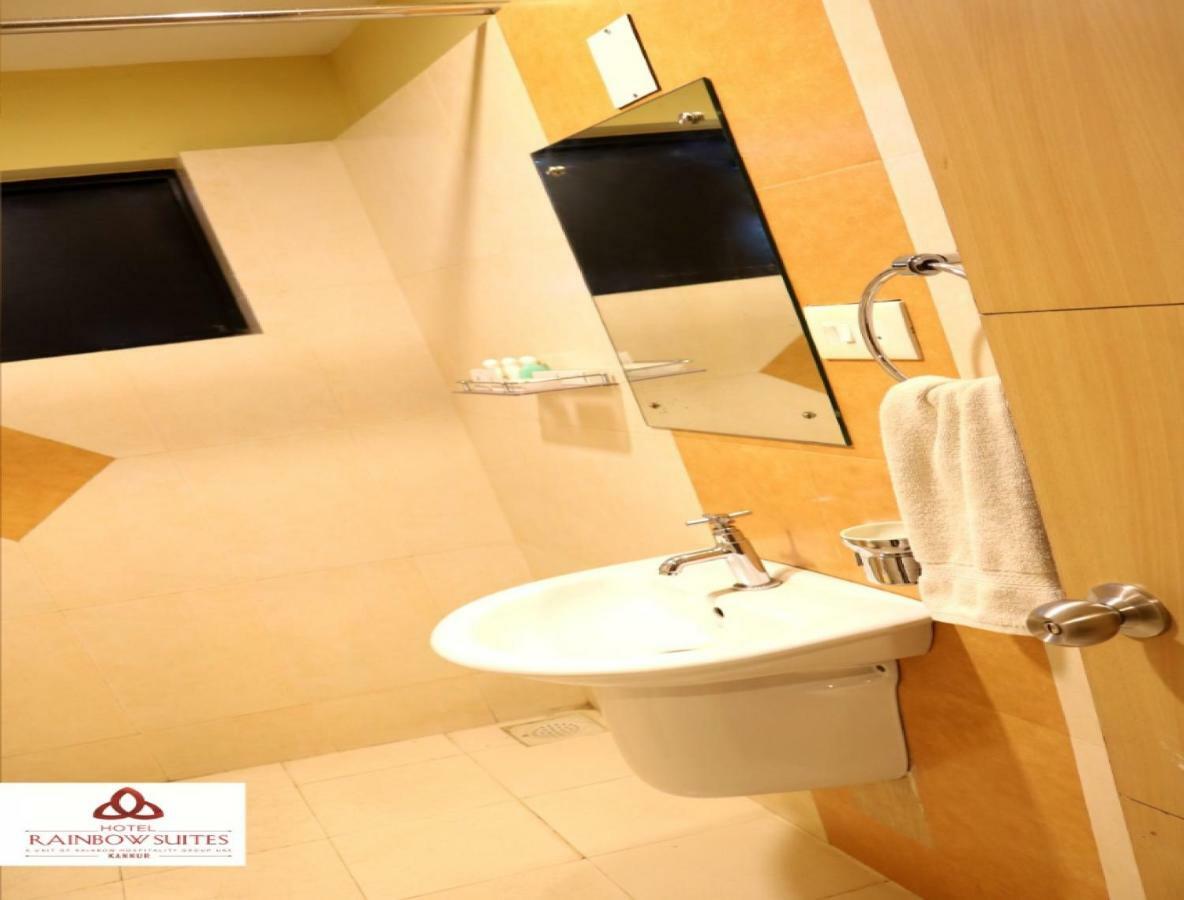 Hotel Rainbow Suites Kannur Esterno foto